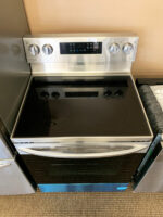 LG 6.3 cu ft. Smart Wi-Fi Enabled Fan Convection Electric Range with Air Fry & EasyClean? - Image 3